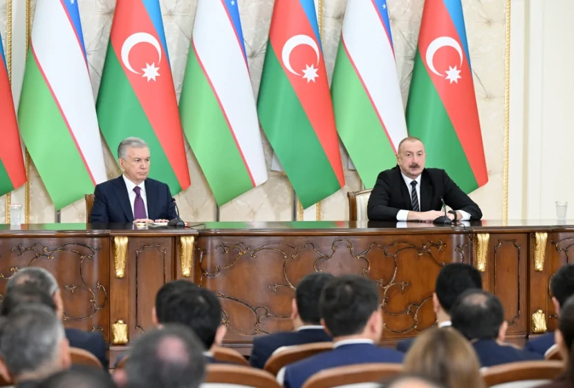 Prezidentlər Özbəkistanın Azərbaycandakı səfirliyinin yeni binasının açılışında iştirak ediblər