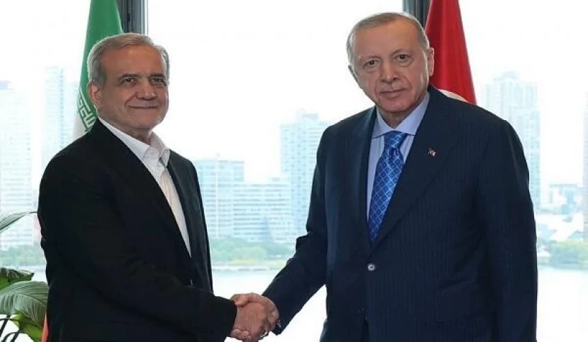 Ərdoğan Pezeşkianla İranı MÜZAKİRƏ ETDİ