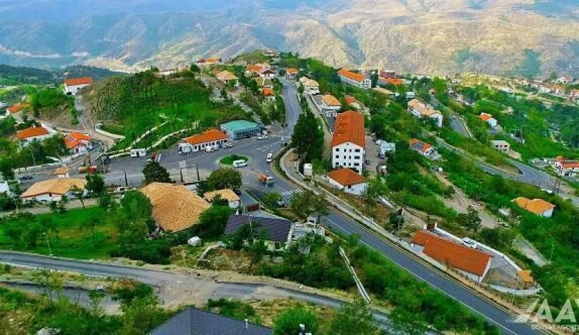 Laçında yük maşını aşdı- FOTO