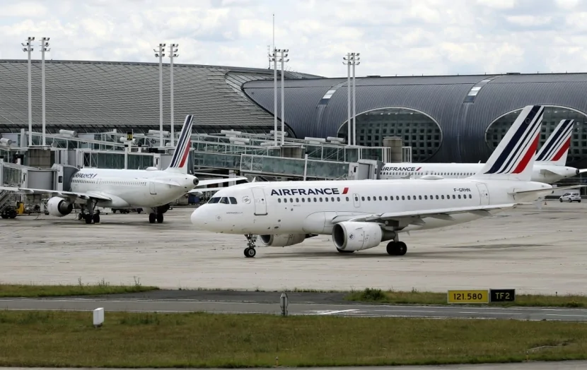Bu ölkənin yüzlərlə aviareysi LƏĞV EDİLDİ