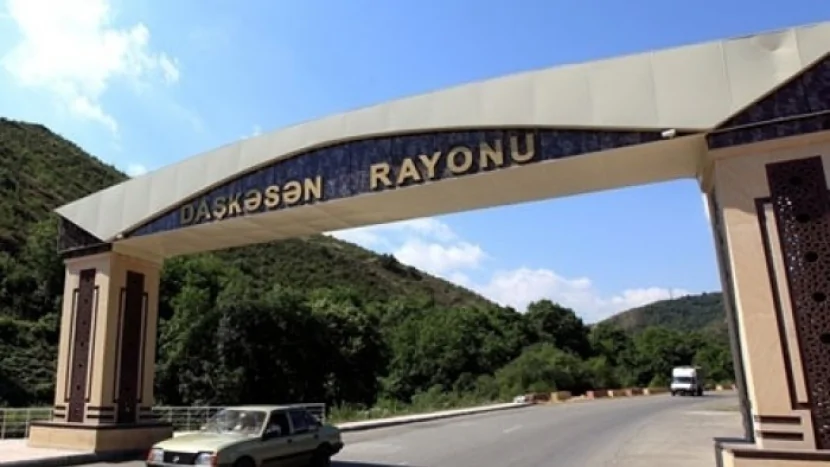 Daşkəsəndə 21 yaşlı gənc bıçaqlanıb
