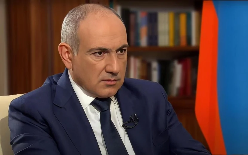 Paşinyan arvadı ilə bağlı məqaləyə görə məşhur qəzeti məhkəməyə verdi