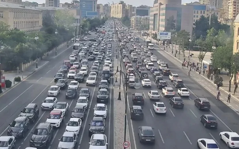 Hazırda sıxlıq olan yollar - SİYAHI