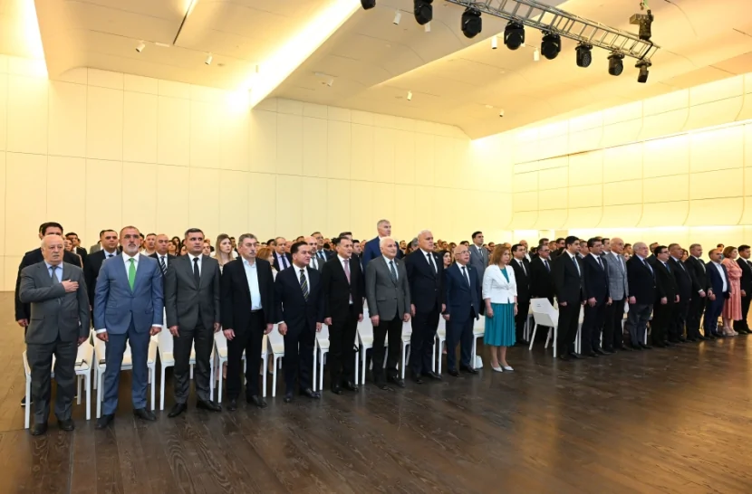 Heydər Əliyev Mərkəzində “Medianın inkişafında Ümummilli Lider Heydər Əliyevin rolu” mövzusunda konfrans keçirilib