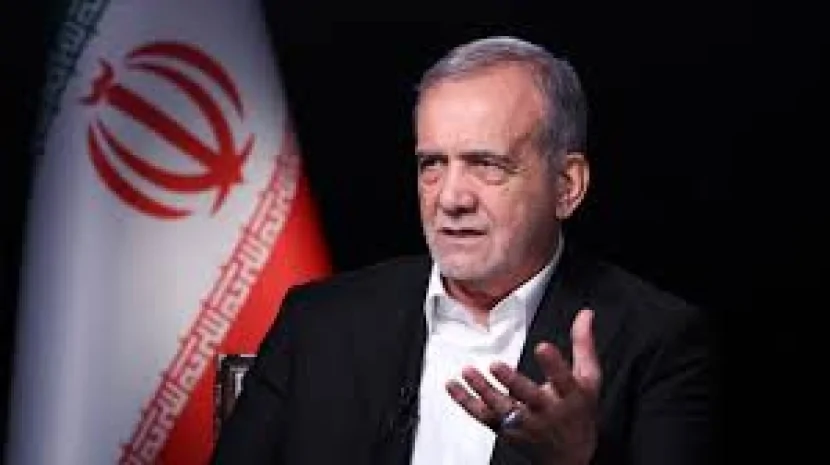 İran rəsmisi Pezeşkianı təhqir etdi