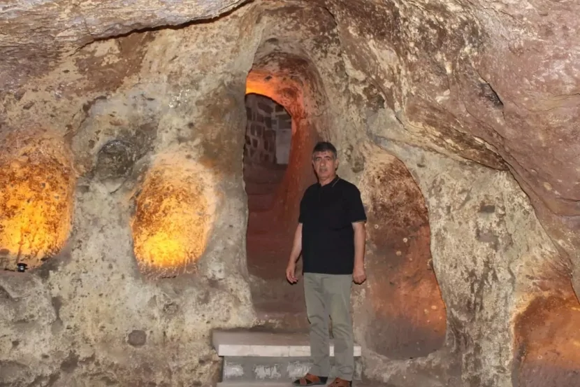 Babasından qalan evin zirzəmisini təmizləyərkən qədim şəhər AŞKARLADI