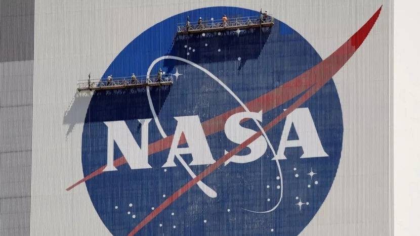 Tramp NASA-da iqlim hesabatlarını dayandırdı