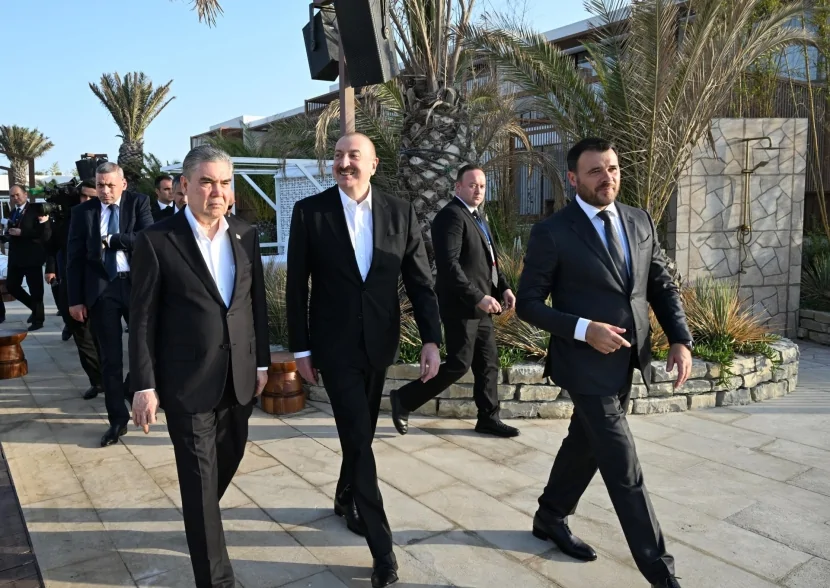 İlham Əliyev və Qurbanqulu Berdiməhəmmədov “Sea Breeze”də olublar