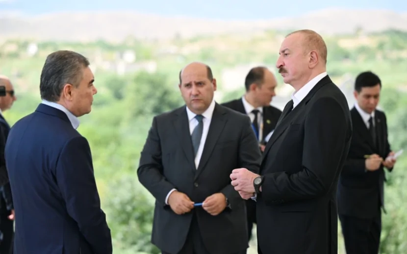 Liderlər Füzuli şəhərinin dağıdılmış yerlərinə baxıblar - FOTOLAR