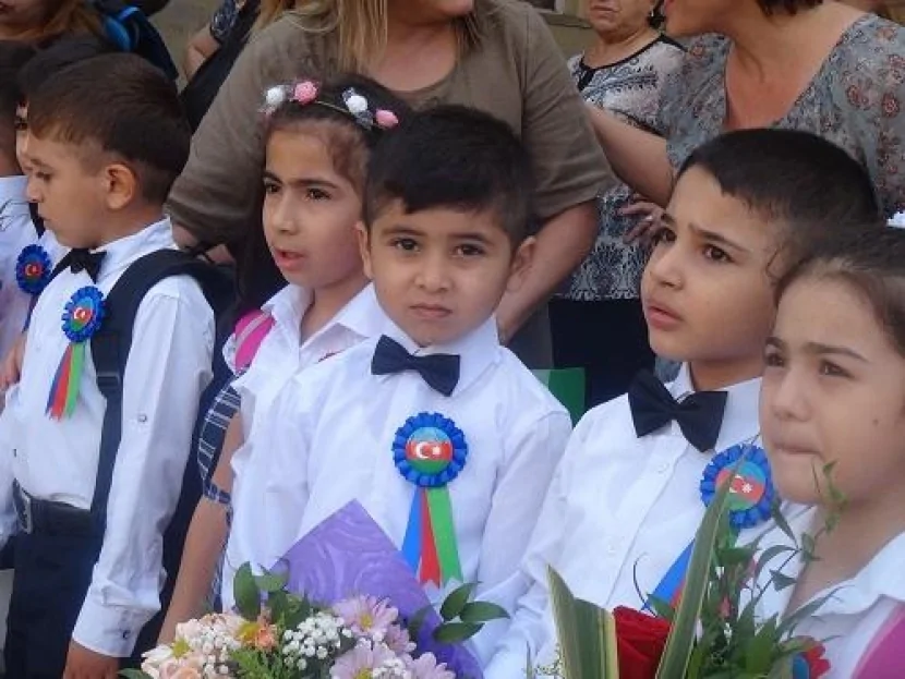 Övladını rus bölməsinə qoyanların nəzərinə! 
