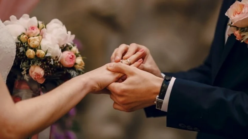 Rus əsgərləri ilə saxta nikah bağlayan beş nəfər HƏBS EDİLDİ