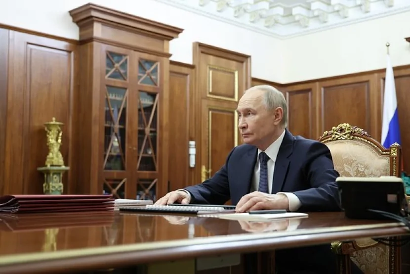 Putin belaruslara səsvermə icazəsi verdi
