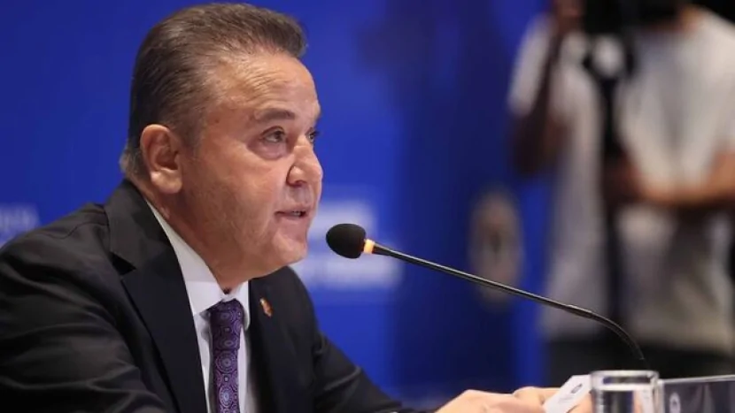 Bələdiyyə başçısı xəstəxanaya yerləşdirildi