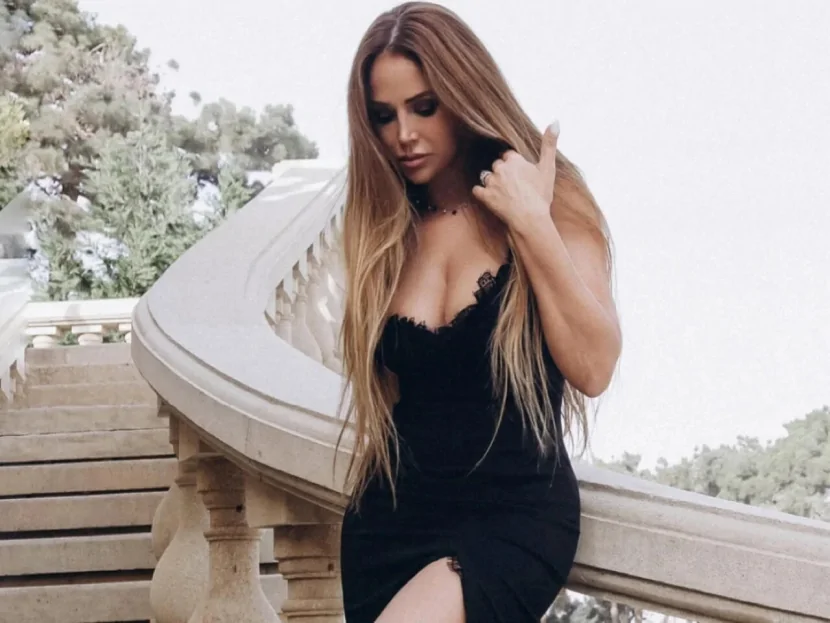 Nigar Camalın Diqqətçəkən Geyimi