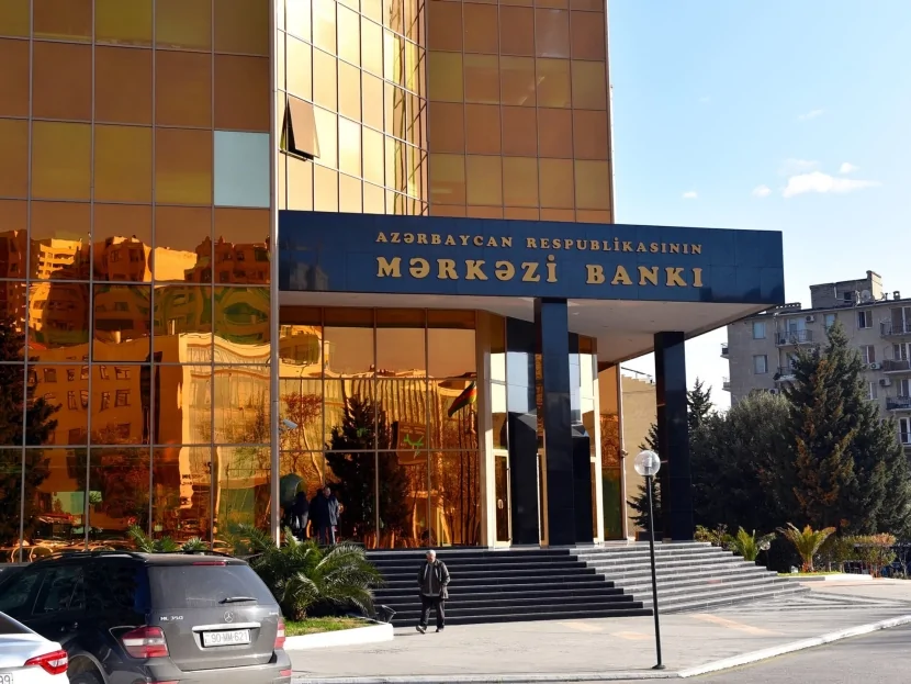 Əhalinin kredit kartları almasına limit qoyulur