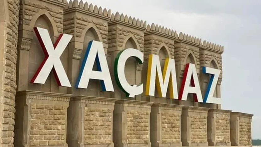 Xaçmazda dam uçdu – FOTO