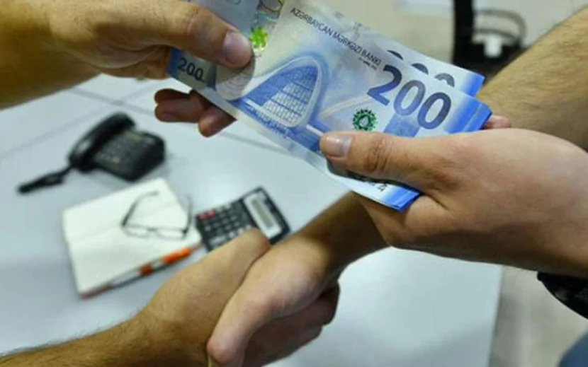 Plastik cərrahlara rüşvətlə sertifikasiya verən vəzifəli şəxslər - Adlar AÇIQLANDI