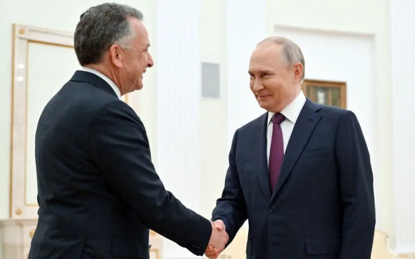 Putin Uitkoffu qəbul etdi