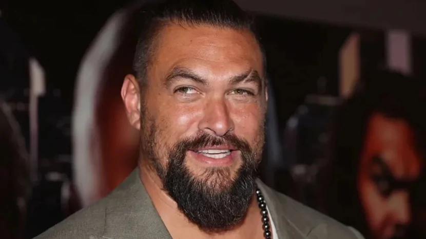 “Aquaman” ulduzu sörfinq zamanı ölüm təhlükəsi ilə üzləşib