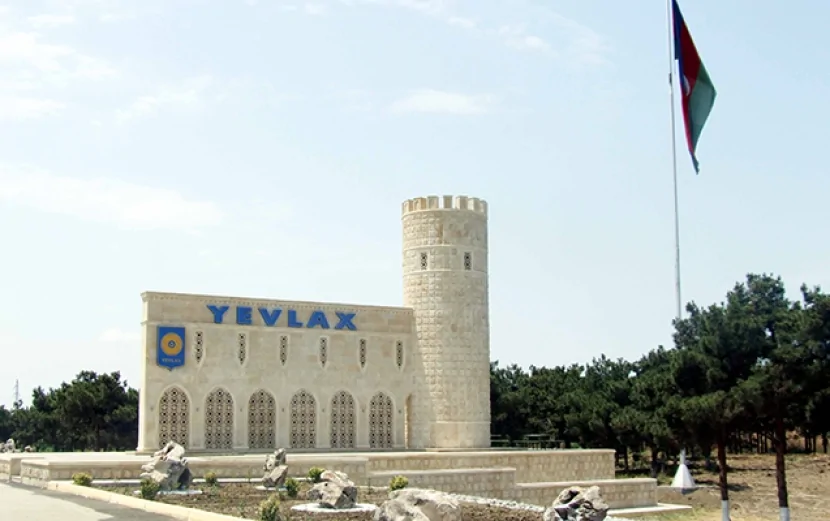Yevlaxda ağır yol qəzası: Üç nəfər öldü
