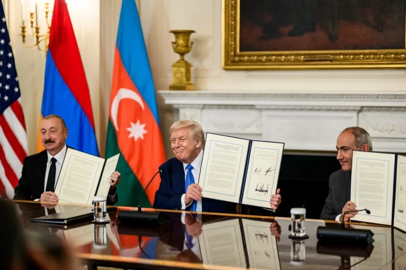 Sülh sazişi xarici işlər nazirləri tərəfindən PARAFLANIB