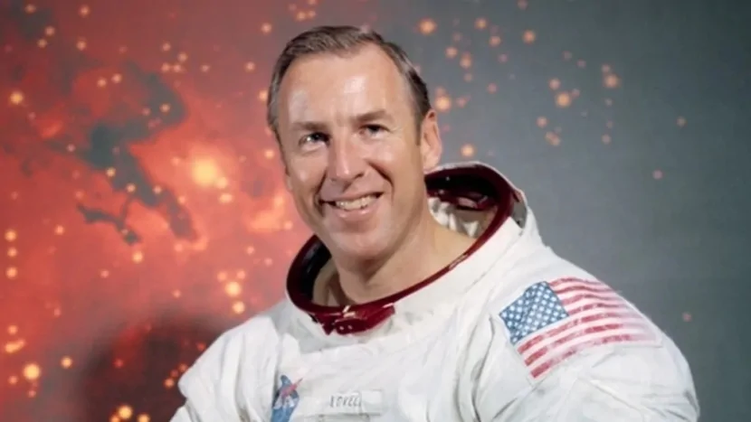 Astronavt vəfat edib