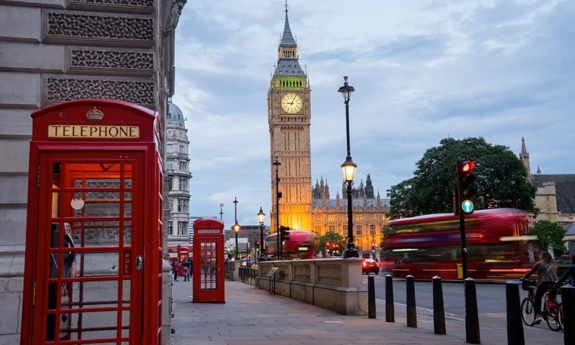 Britaniya İsraili sanksiya ilə hədələdi