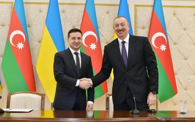 Zelenski İlham Əliyevi təbrik etdi