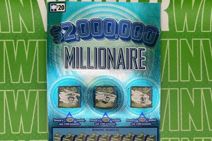 Qadın lotereya bileti üçün dua etdi və 2 milyon dollar qazandı