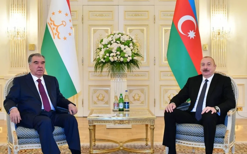 Tacikistan Prezidenti İlham Əliyevi təbrik etdi