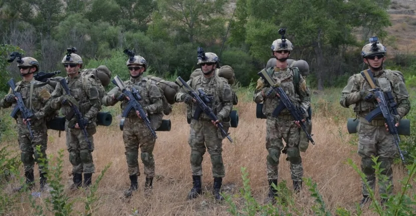 Qarabağda Xidmətin Qüruru və Əsgər Həyatı…
