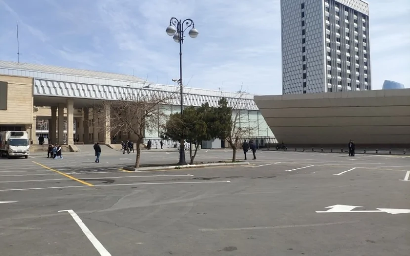 Bu ərazidə parklanma xidməti müvəqqəti dayandırılır