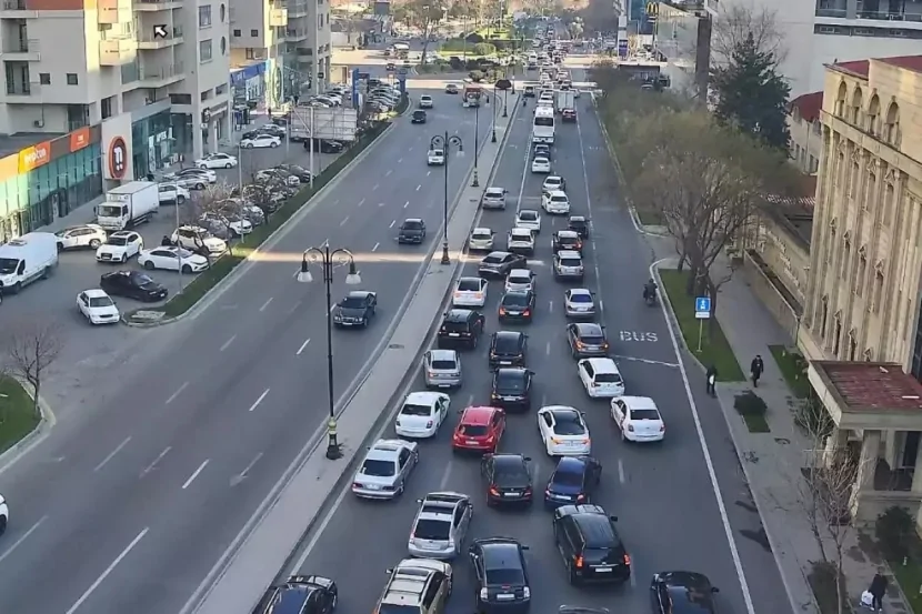 Bu yollarda tıxac var