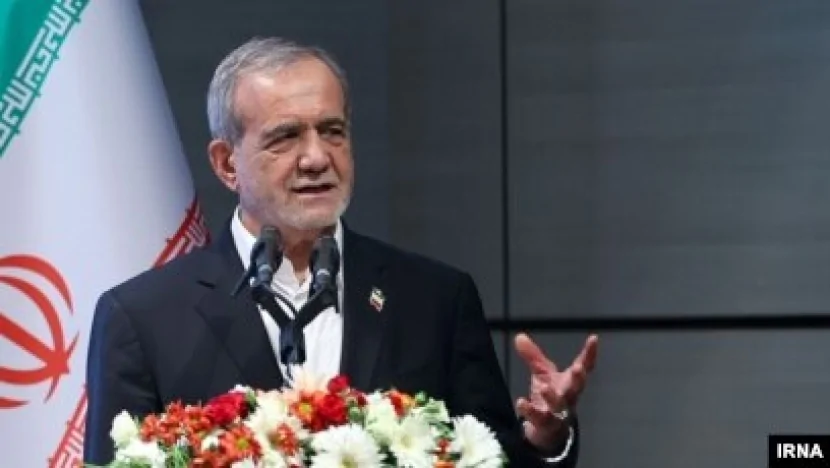 İran Prezidenti Pezeşkian İrəvanda NAMAZ QILDI