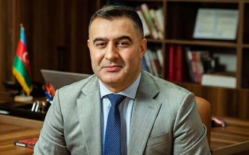 Adəm Məmmədovun vəkilliyinə xitam verildi