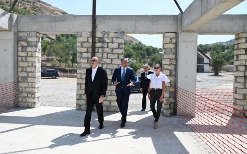 Prezident və xanımı “Hacıkənd” istirahət kompleksinin tikintisi ilə tanış olublar - FOTOLAR