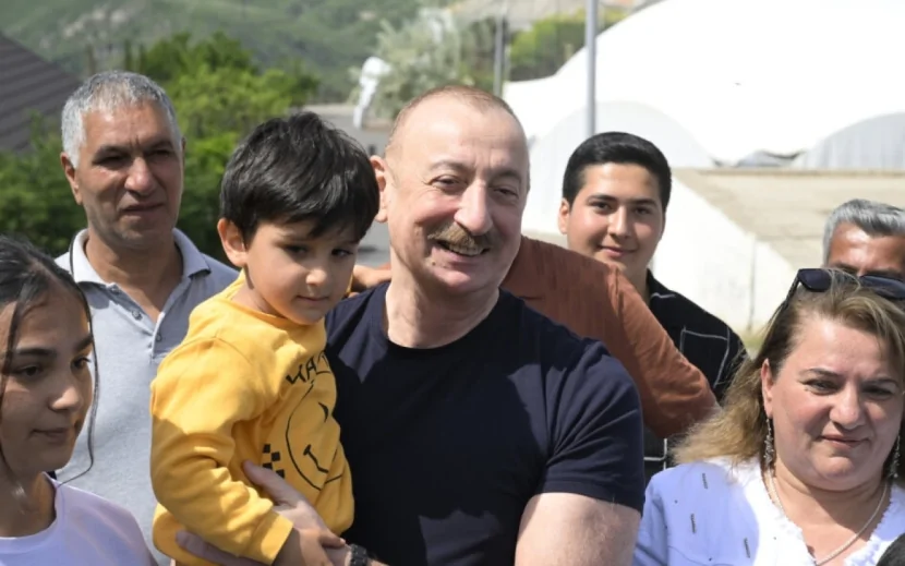 \"Kəlbəcər indi dünyanın ən gözəl mənzərəli şəhərlərindən birinə çevrilir\" - Prezident