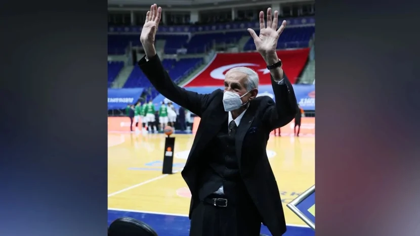 “Fənərbağça”nın basketbolçusu vəfat edib