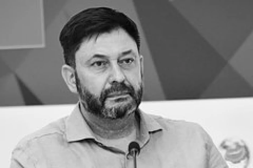 Dövlətə xəyanətdə ittiham edilən jurnalist VƏFAT ETDİ-Bu ölkədə