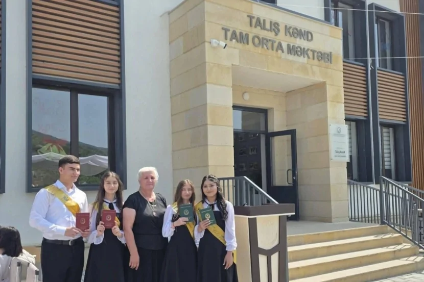 Ağdərənin Talış kənd tam orta məktəbinin bütün məzunları tələbə adını qazanıblar