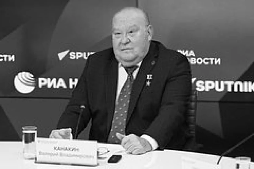 Veteran vəfat edib