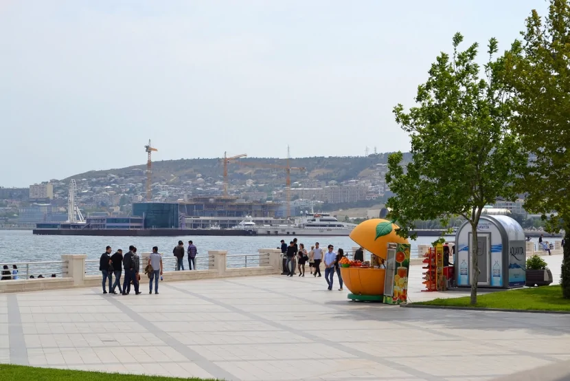 Bakı bulvarında insident: Həbs edilən var