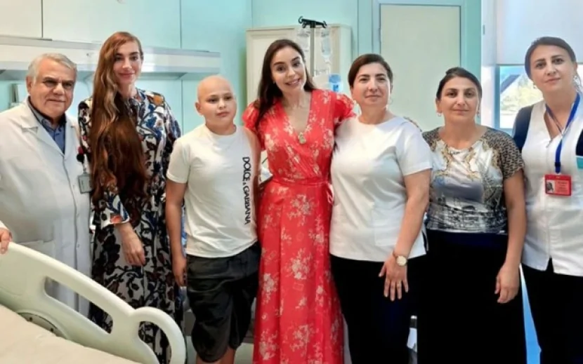 Leyla Əliyeva və Arzu Əliyeva Milli Onkologiya Mərkəzində olublar
