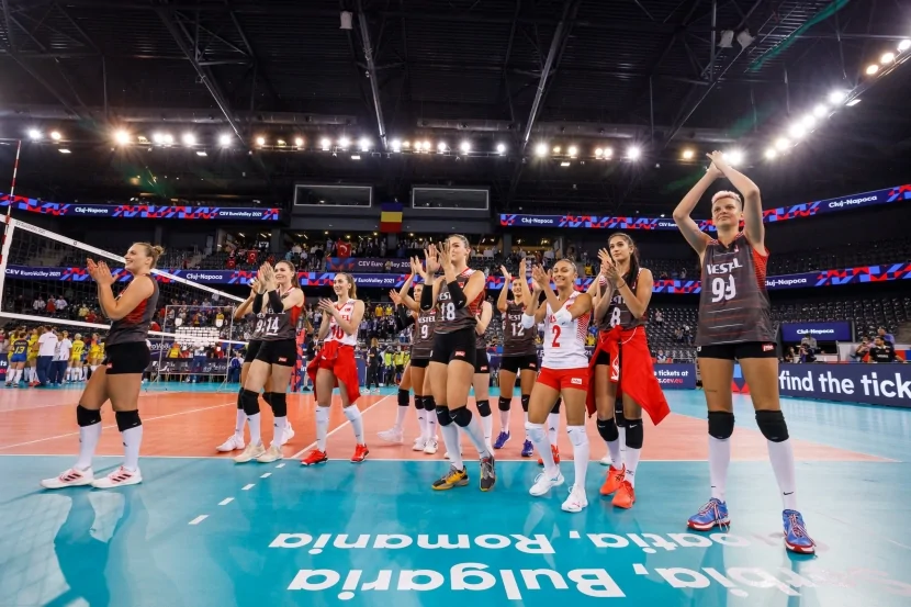 Voleybol üzrə Dünya çempionatında Türkiyə millisi 1/4 finala YÜKSƏLDİ