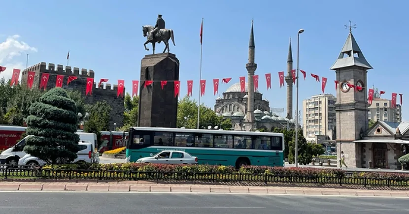 Fabrikdə güclü YANĞIN OLDU