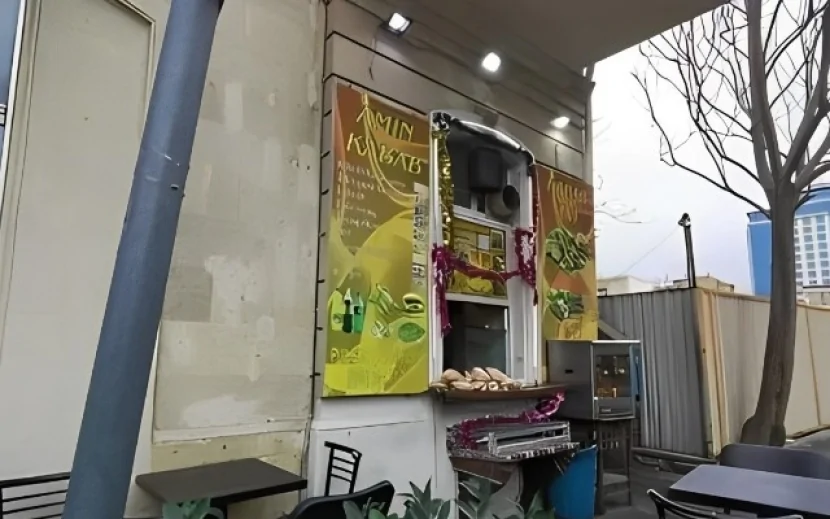 Bakının mərkəzində kabab evi bağlandı