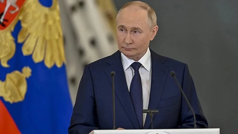 Putin: “Ukraynada yerləşdiriləcək istənilən xarici qoşun qanuni hədəf olacaq”