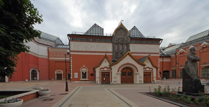 Moskvadakı Tretyakov qalereyasında yanğın BAŞLAYIB