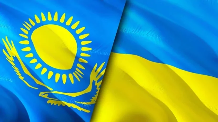 Qazaxıstan və Ukrayna XİN rəhbərləri danışdı