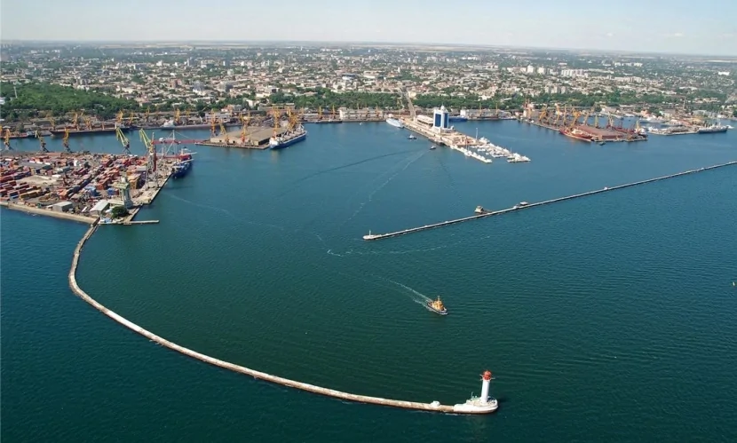 Odessa limanında güclü yanğın BAŞLAYIB